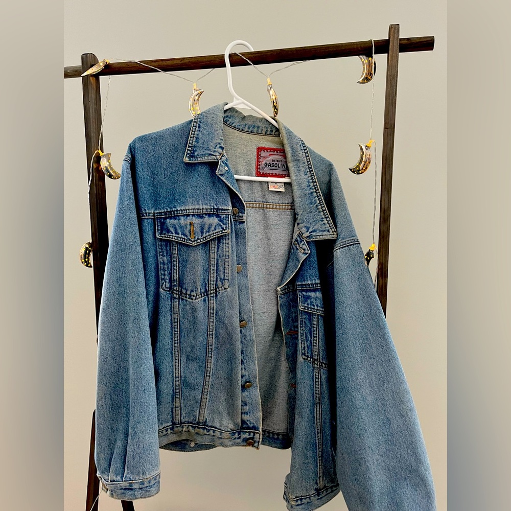Vintage oversized jean jacket 💙
